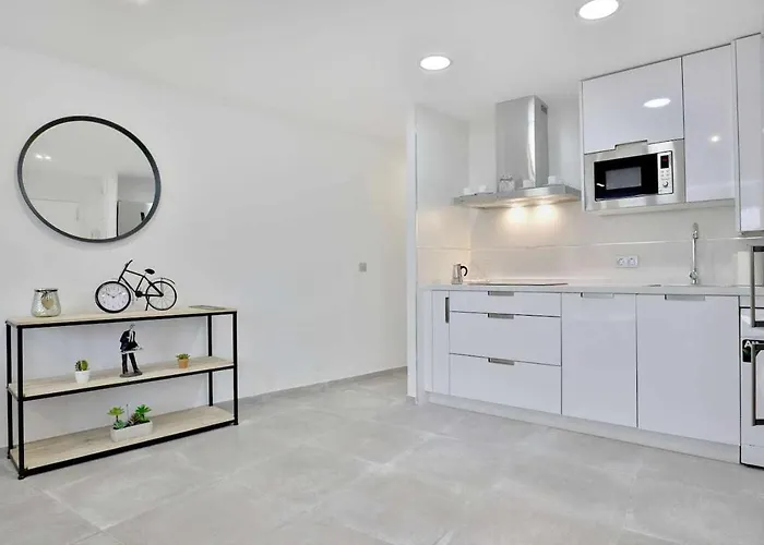 Paseo De La Ribera דירה *